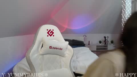 Snapshot of _yummybabes_ chatting on 01.23.25 Nicole Thomas Dave online show from 01.23.25