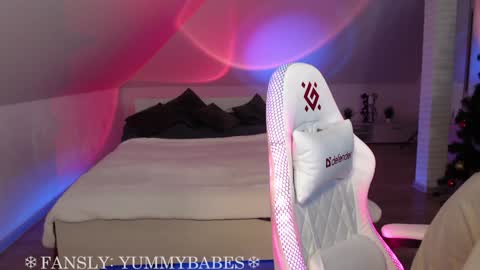 Snapshot of _yummybabes_ chatting on 01.29.25 Nicole Thomas Dave online show from 01.29.25