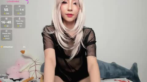 Mia online show from 05.21.26