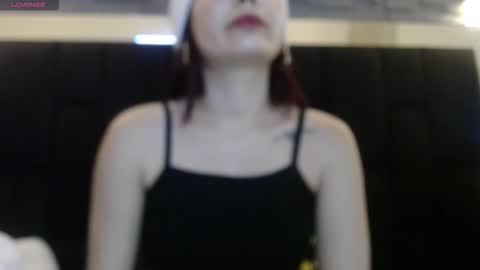 Snapshot of _yuyi chatting on 09.14.25 Yuyi online show from 09.14.25