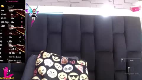 Snapshot of _yuyi chatting on 09.17.25 Yuyi online show from 09.17.25