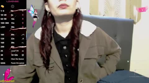 Snapshot of _yuyi chatting on 09.20.25 Yuyi online show from 09.20.25