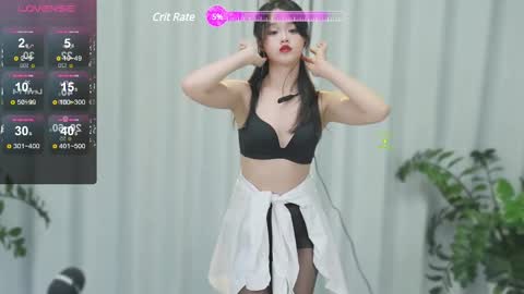 Snapshot of _zizi_ chatting on 02.12.25 _zizi_ online show from 02.12.25