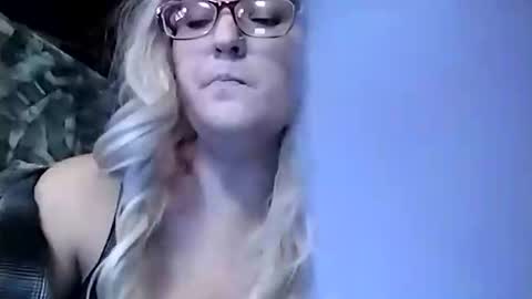 Snapshot of a6909 chatting on 12.27.24 Bree Anna online show from 12.27.24