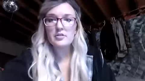 Snapshot of a6909 chatting on 01.13.25 Bree Anna online show from 01.13.25