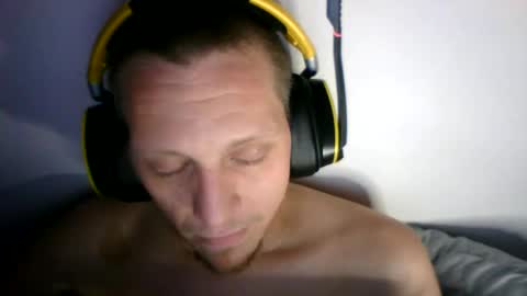 Snapshot of a_bored_dragon chatting on 11.05.25 A Bored Dragon online show from 11.05.25