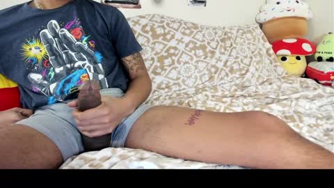 Snapshot of a_mariejuana69 chatting on 01.08.25 FunHouse 0420 online show from 01.08.25