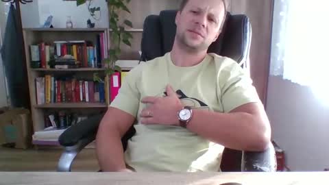 Snapshot of aaaandzzz chatting on 01.13.25 Long distance cumshot online show from 01.13.25