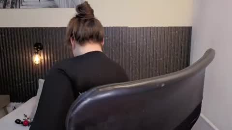 Abby Lee  online show from 06.20.26