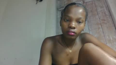 Snapshot of aadienne chatting on 05.05.26 aadienne online show from 05.05.26