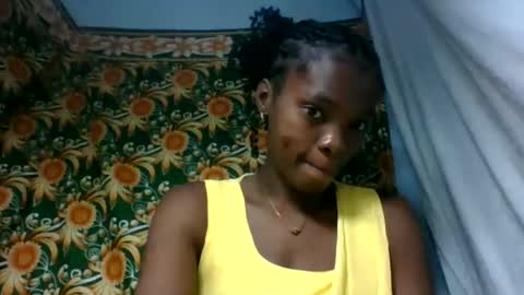 Snapshot of aadienne chatting on 06.14.26 aadienne online show from 06.14.26