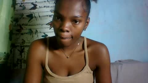 Snapshot of aadienne chatting on 07.28.26 aadienne online show from 07.28.26
