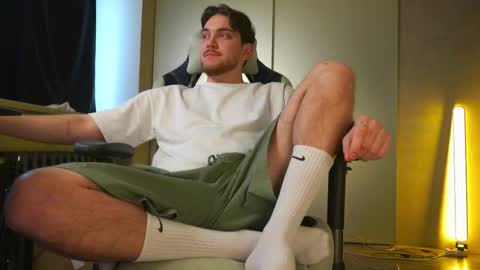 Snapshot of aalexxxxxx chatting on 12.19.25 Alex online show from 12.19.25