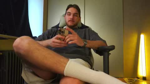 Snapshot of aalexxxxxx chatting on 12.20.25 Alex online show from 12.20.25