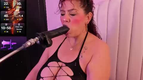 Snapshot of aaliyah_padron chatting on 07.15.26 sashamature online show from 07.15.26