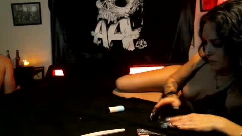 Snapshot of aamon_evil chatting on 10.22.25 aamon_evil online show from 10.22.25