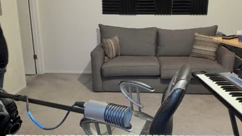 Snapshot of aaroleplayer chatting on 01.01.25 Aaron online show from 01.01.25