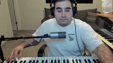 Snapshot of aaroleplayer chatting on 01.05.25 Aaron online show from 01.05.25