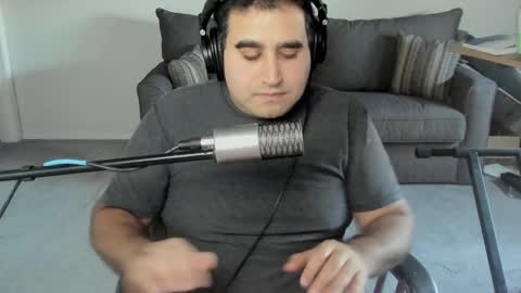 Snapshot of aaroleplayer chatting on 03.09.25 Aaron online show from 03.09.25