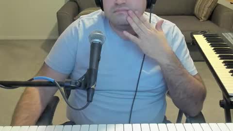 Snapshot of aaroleplayer chatting on 02.07.26 Aaron online show from 02.07.26