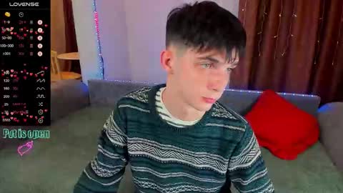 Snapshot of aaron_bang chatting on 10.27.25 Aaron Bang online show from 10.27.25