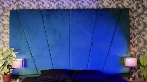 Aaron Ezequiel online show from 10.21.25