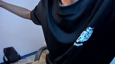 Snapshot of aaron_whitee chatting on 01.07.26 Aaron online show from 01.07.26