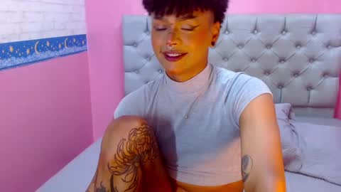 Snapshot of aaronbakers chatting on 12.10.24 im NiallDun online show from 12.10.24