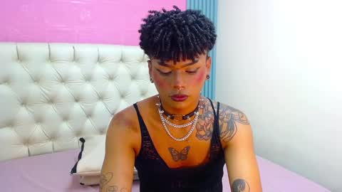 Snapshot of aaronbakers chatting on 01.17.25 im NiallDun online show from 01.17.25