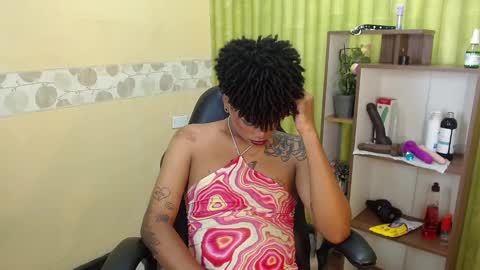 Snapshot of aaronbakers chatting on 02.18.25 im NiallDun online show from 02.18.25