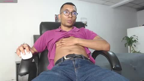 Heyy my name is Aaron online show from 04.19.26
