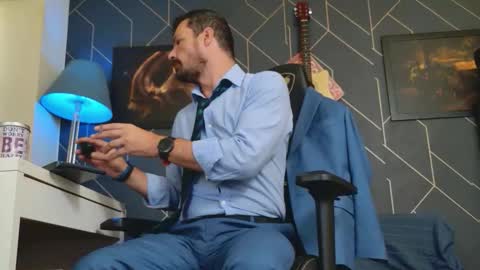 Snapshot of aaronbomer chatting on 09.11.25 Aaron online show from 09.11.25