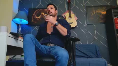 Snapshot of aaronbomer chatting on 09.14.25 Aaron online show from 09.14.25