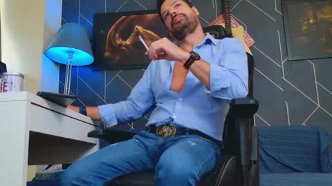 Snapshot of aaronbomer chatting on 09.15.25 Aaron online show from 09.15.25