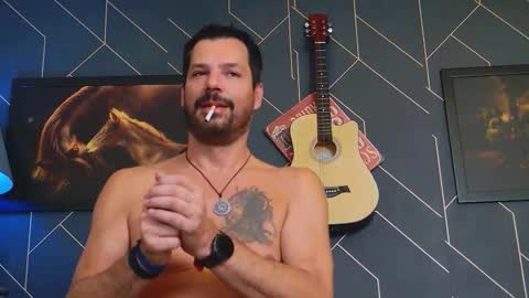 Snapshot of aaronbomer chatting on 09.19.25 Aaron online show from 09.19.25