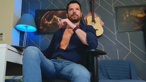 Snapshot of aaronbomer chatting on 09.21.25 Aaron online show from 09.21.25