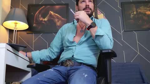 Snapshot of aaronbomer chatting on 11.09.25 Aaron online show from 11.09.25