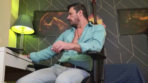 Snapshot of aaronbomer chatting on 01.11.26 Aaron online show from 01.11.26