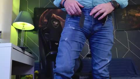 Snapshot of aaronbomer chatting on 01.17.26 Aaron online show from 01.17.26