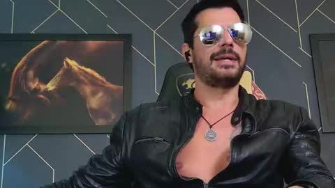 Snapshot of aaronbomer chatting on 03.07.26 Aaron online show from 03.07.26