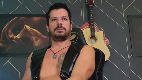 Snapshot of aaronbomer chatting on 03.08.26 Aaron online show from 03.08.26