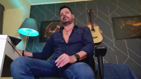 Snapshot of aaronbomer chatting on 03.22.26 Aaron online show from 03.22.26