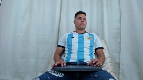 Snapshot of aaroncameron1 chatting on 02.03.26 AaronCameron1 online show from 02.03.26