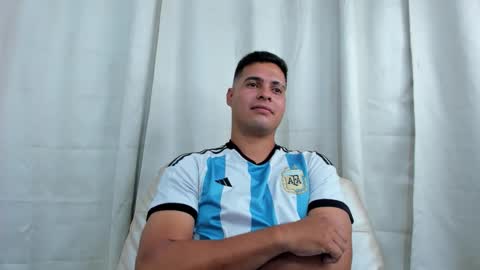 Snapshot of aaroncameron1 chatting on 02.03.26 AaronCameron1 online show from 02.03.26