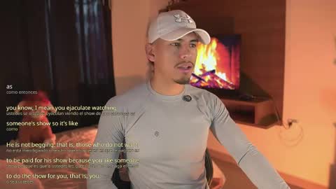 Snapshot of aaronfox_ chatting on 05.17.26 AARON online show from 05.17.26