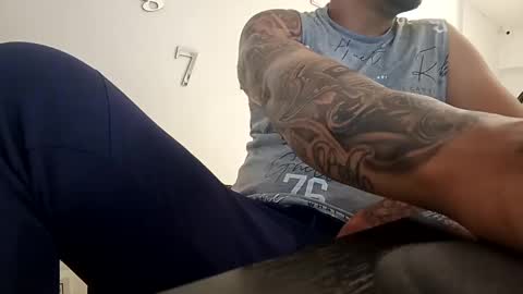 Snapshot of aaronhunter__ chatting on 01.08.25 ig aaron hunter123 online show from 01.08.25