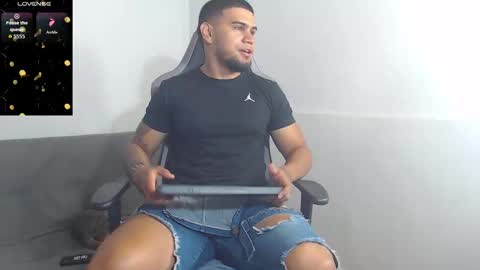 Snapshot of aaronhunter__ chatting on 09.21.25 ig aaron hunter123 online show from 09.21.25