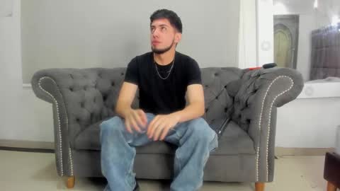 Snapshot of aaronpiers chatting on 11.06.25 aaronpiers online show from 11.06.25