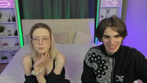 Snapshot of aataraxx chatting on 12.14.24 Fiona and Harry online show from 12.14.24