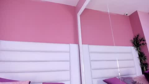 Snapshot of abbey_walker chatting on 01.29.25 abbey_walker online show from 01.29.25